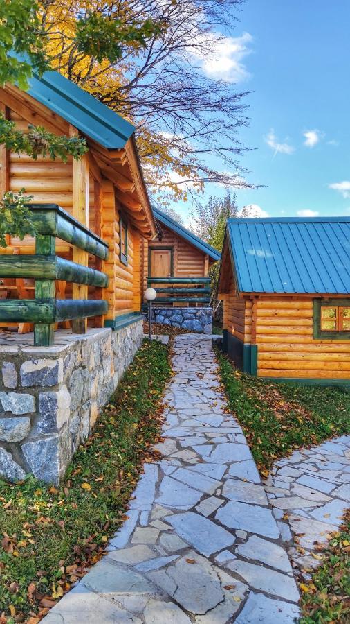 Kozak Apartments & Restaurant مويكوفاتش المظهر الخارجي الصورة