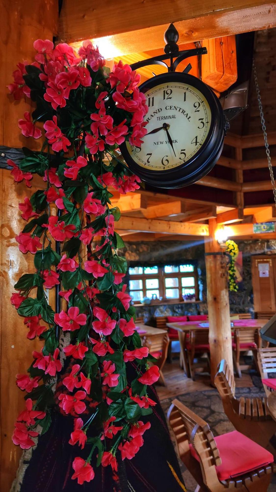 Kozak Apartments & Restaurant مويكوفاتش المظهر الخارجي الصورة