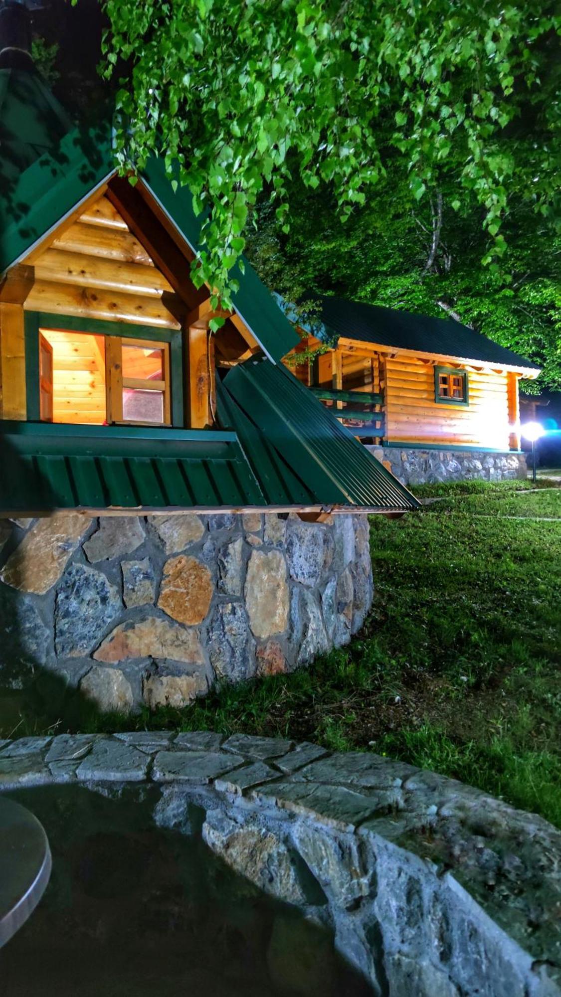 Kozak Apartments & Restaurant مويكوفاتش المظهر الخارجي الصورة